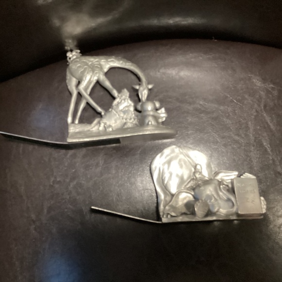 Vintage 1993 Seagull Canada Pewter Giraffe and Elephant Bookends 5.25” tall - Picture 4 of 10